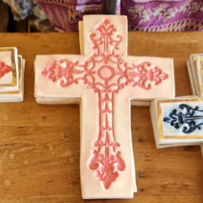 Avignon ceramic wall cross in Pink wash