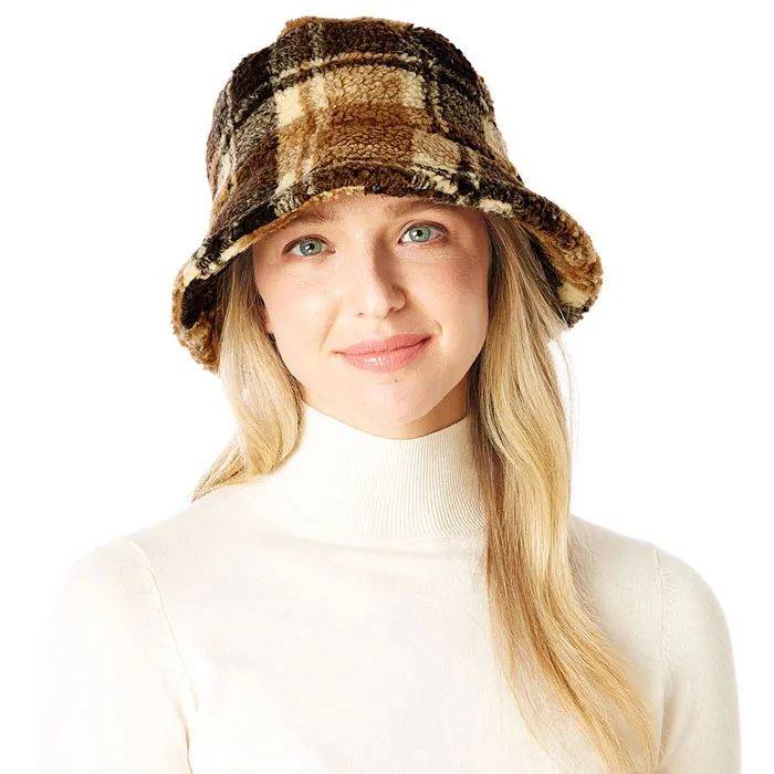 Check Patterned Faux Fur Bucket Hat