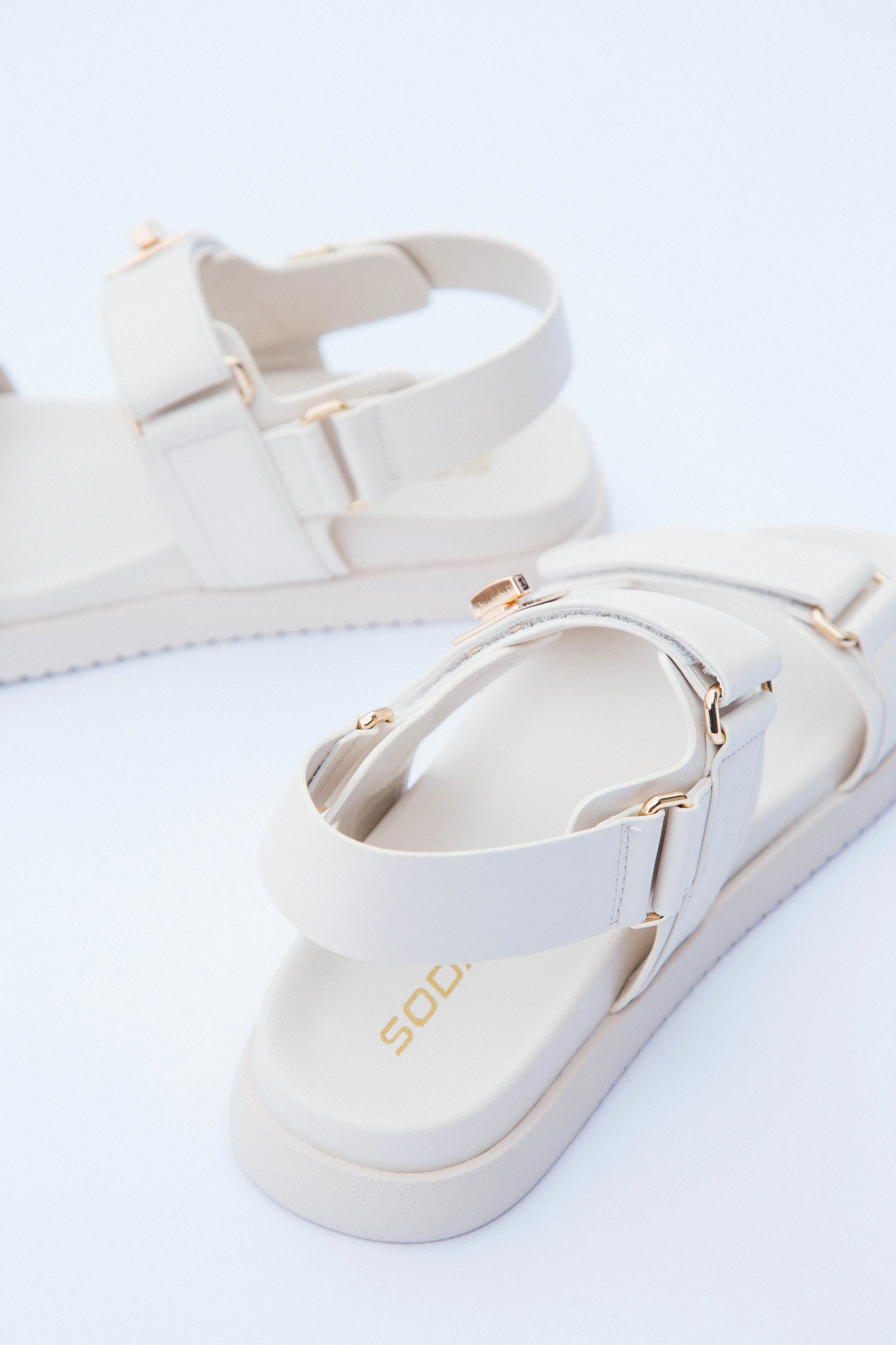 Cobber Flatform Sandal, Bone PU