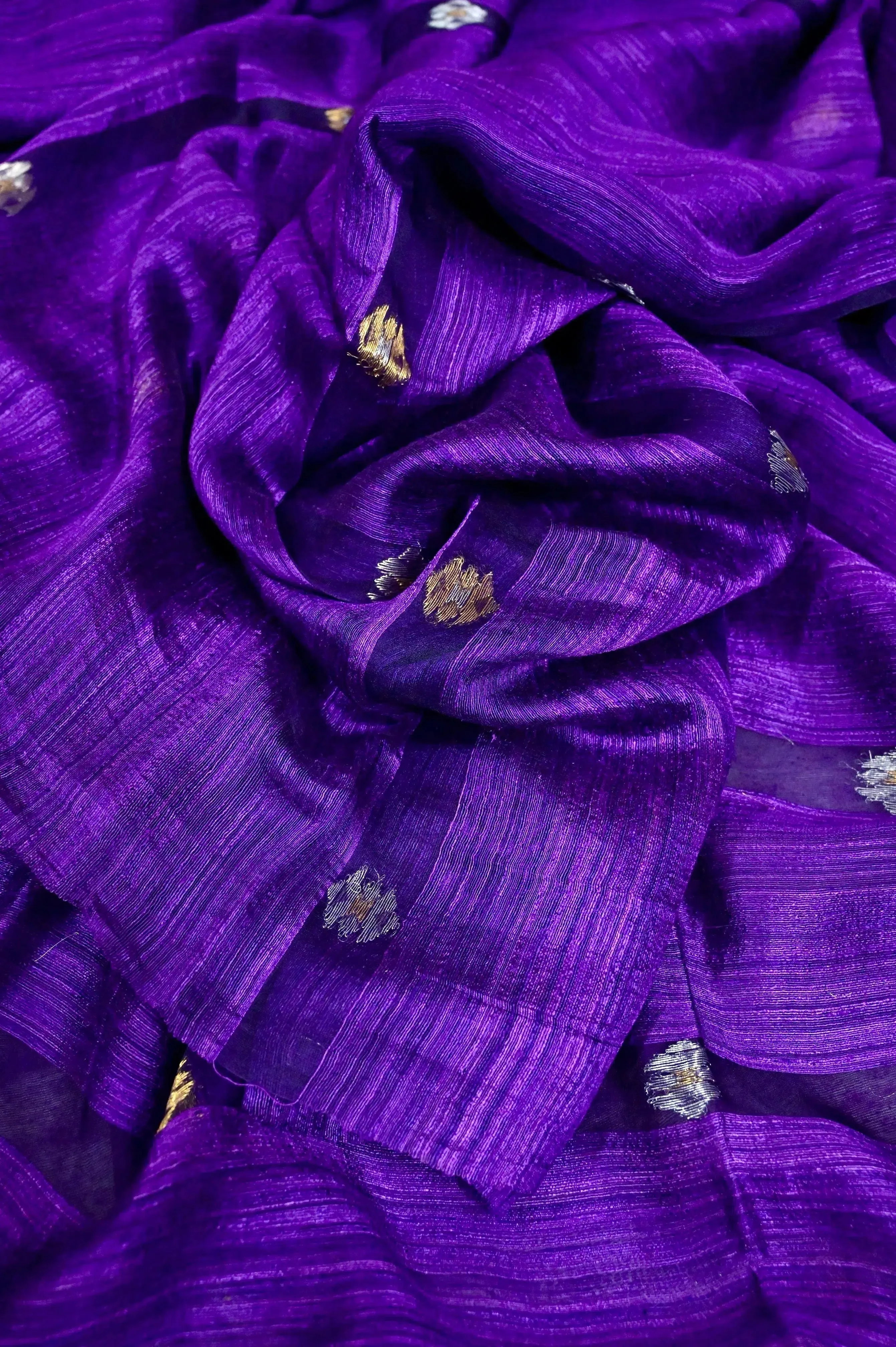 Purple Color Pure Matka Muslin Handloom Saree with Silver Zari Work