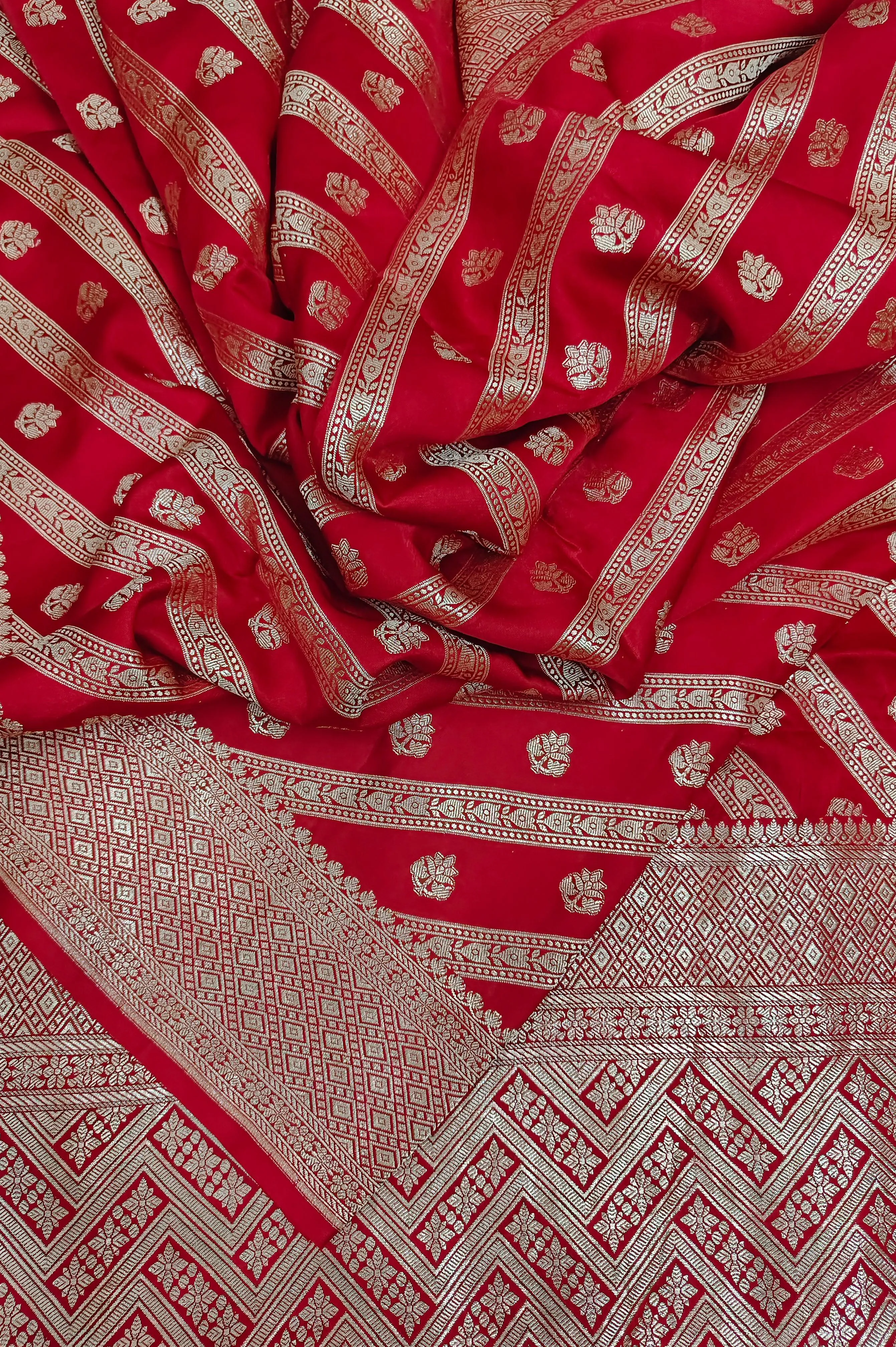 Royal Red Color Mashru Banarasi Saree with Allover Zari Weaving